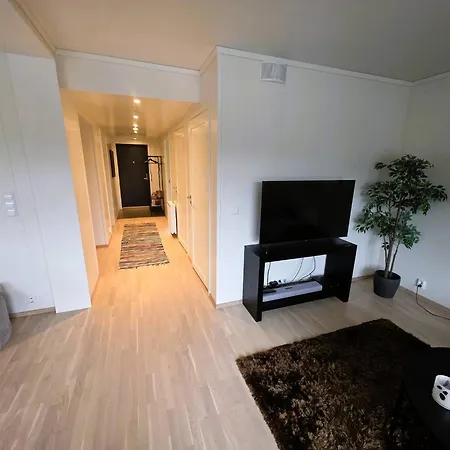 In The Center Of 403 Апартаменты *